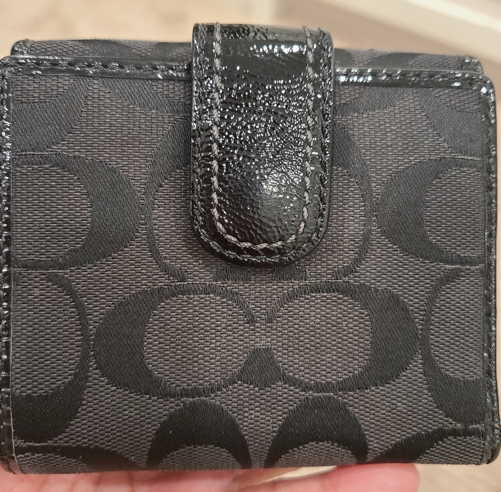 Bi-fold Coach wallet